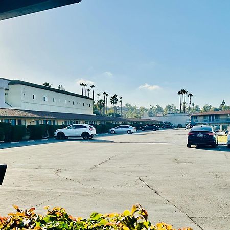 Franciscan Inn Motel Vista Luaran gambar